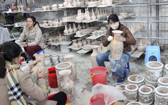 Khám Phá Gốm Sứ Bát Tràng Trên Thị Trường Quốc Tế