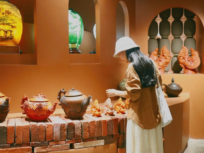 Bảo tàng gốm Bát Tràng – Hành trình khám phá nghệ thuật gốm sứ truyền thống Việt Nam