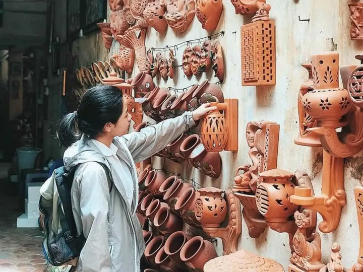 Gốm Bát Tràng Bát Tràng Gia Lâm Hà Nội - Nghệ Thuật Truyền Thống và Sự Phát Triển Đa Dạng