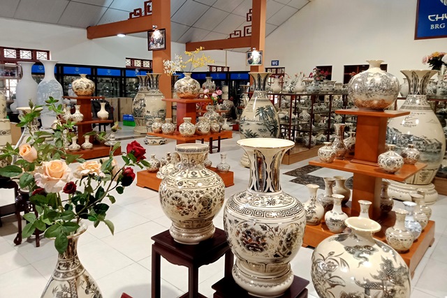 Khám Phá Làng Gốm Chu Đậu - Nét Đẹp Truyền Thống Và Sáng Tạo Đậm Đà Văn Hóa Việt