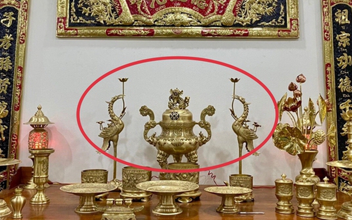 Nên dùng đồ thờ bằng đồng hay bằng sứ - Lựa chọn hoàn hảo cho không gian tâm linh