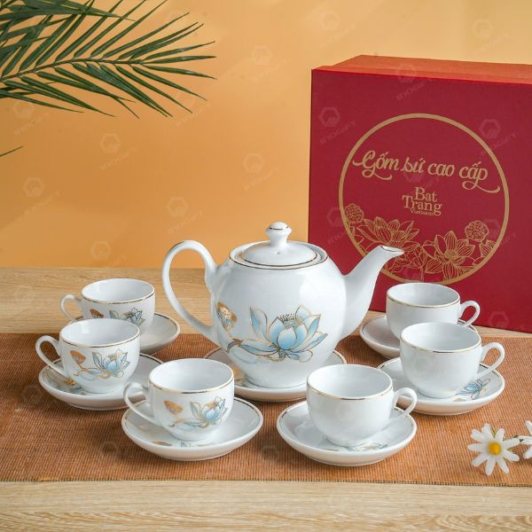 Thể hiện cá tính qua ấm chén gốm sứ Bát Tràng